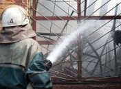 В Киевской области горел завод стеклоизделий: есть пострадавшие