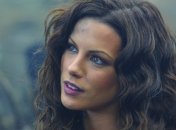 Звезде "Ван Хельсинга" изменяет муж 