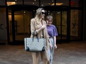 Анджелина Джоли и Вивьен