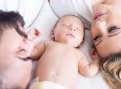 Самостоятельность - превыше всего: как отучить ребенка спать с родителями