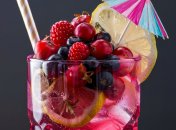 Этот компот прекрасно утоляет жажду (изображение создано с помощью ИИ)