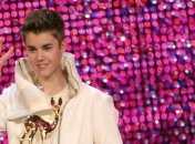  Джастин Бибер выпустит акустический альбом