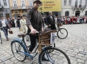 Во Львове прошел велопробег "Батяры на велосипедах"