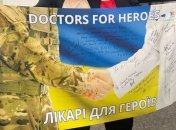 Врачи и биоинженеры ищут самые лучшие варианты по реконструкции лиц героев. Фото со страницы проекта "Врачи для героев".