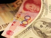 Доллар дешевеет, а фунт приблизился к максимуму за 5 месяцев