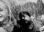 Трогательные черно-белые детские снимки с конкурса (Фото)