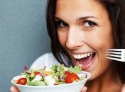 Названа диета, которая продлевает молодость