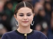 Селена Гомес засветилась в Нью-Йорке в восхитительном платье от Chanel