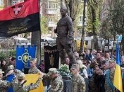 В Киеве открыли памятник погибшему бойцу АТО