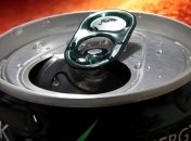 Потребление "энергетиков" молодежью зависит от влияния цифрового маркетинга 