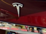 Владельцы электромобилей Tesla получат шоссейный автопилот