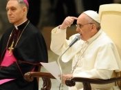 Книги нового Папы Римского бьют рекорды продаж