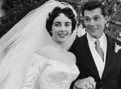 На торги выставили свадебное платье Элизабет Тейлор