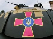 В Киеве на Крещатик перегнали военную технику