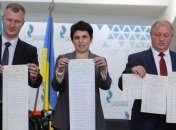 Высота всех сложенных бюллетеней сопоставима с высотой Килиманджаро (Фото)