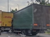 Под Киевом произошло смертельное ДТП: на светофоре столкнулись две фуры