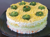 Секрет этого салата – в крабовых палочках