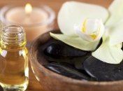 Список эфирных масел, которые помогут в уходе за грудью 