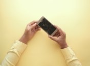 Можно ли пользоваться телефоном с разбитым экраном - ответ