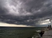 "Это апокалипсис": грозовые тучи над Одессой попали на эпичные фото 