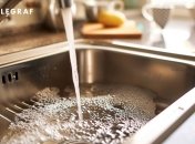 Кухонний злив деколи забивається (зображення створено за допомогою ШІ)