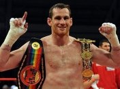 Британский супертяжеловес бросает вызов Энтони Джошуа