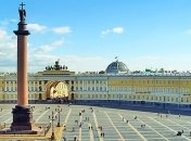 На Дворцовой площади задержали около 30 ЛГБТ-активистов