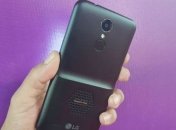 Компания LG выпустила уникальный смартфон