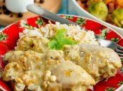 Рецепт дня: курица с грибами в сырном соусе