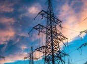 Могут быть перебои: украинцев вновь призвали экономить электричество