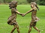 Почти живые: невероятно реалистичные скульптуры о счастливом детстве (Фото)