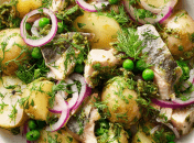 Салат с картофелем и селедкой