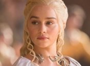 Эмилия Кларк заставила родителей посмотреть свою эротическую сцену