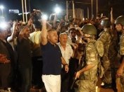 Жители Анкары и Стамбула по призыву Эрдогана вышли на улицы