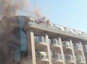 В результате пожара в отеле турецкой Анталии пострадали туристы