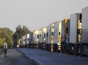 На админгранице с Крымом скопилось около 200 грузовиков