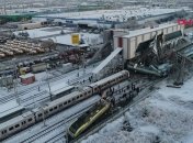 В Турции скоростной поезд сошел с рельсов, есть погибшие и много раненных