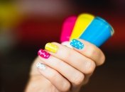 Літній манікюр 2023 — топ-8 трендових кольорів та відтінків