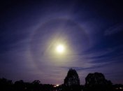 Місячне гало