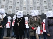 Митинг под Кабмином: Тяжелобольные требуют пересмотра бюджета-2016