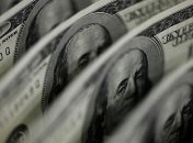 Госдолг за второй месяц кризиса вырос на миллиард долларов