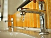 Як прибрати сліди на змішувачі – проста хитрість