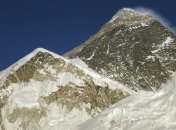 Хлам на Эвересте превратился в произведение искусства