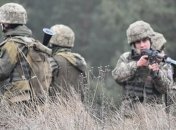 ООС: 12 обстрелов, трое украинских бойцов получили ранения