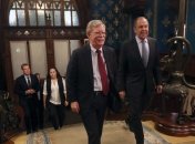 Болтон встретился с Лавровым в Москве 