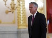 Посол США в РФ анонсировал возможную встречу Суркова и Волкера по Донбассу