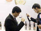 Туск пообещал решительно защищать французские вина от пошлин США