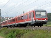 Девушку с ребенком буквально вышвырнули из немецкой электрички