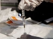 В ЕС одобрили применение первой вакцины от коронавируса: ее цена составит 15,5 евро за дозу