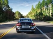 Honda показала обновленный седан Insight (Фото)